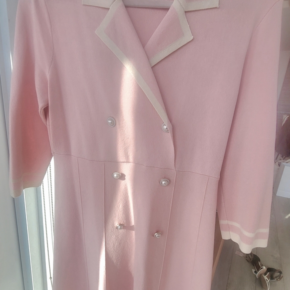 Double-Breasted Long-Sleeve Pink Dress - Picture 5 of 9